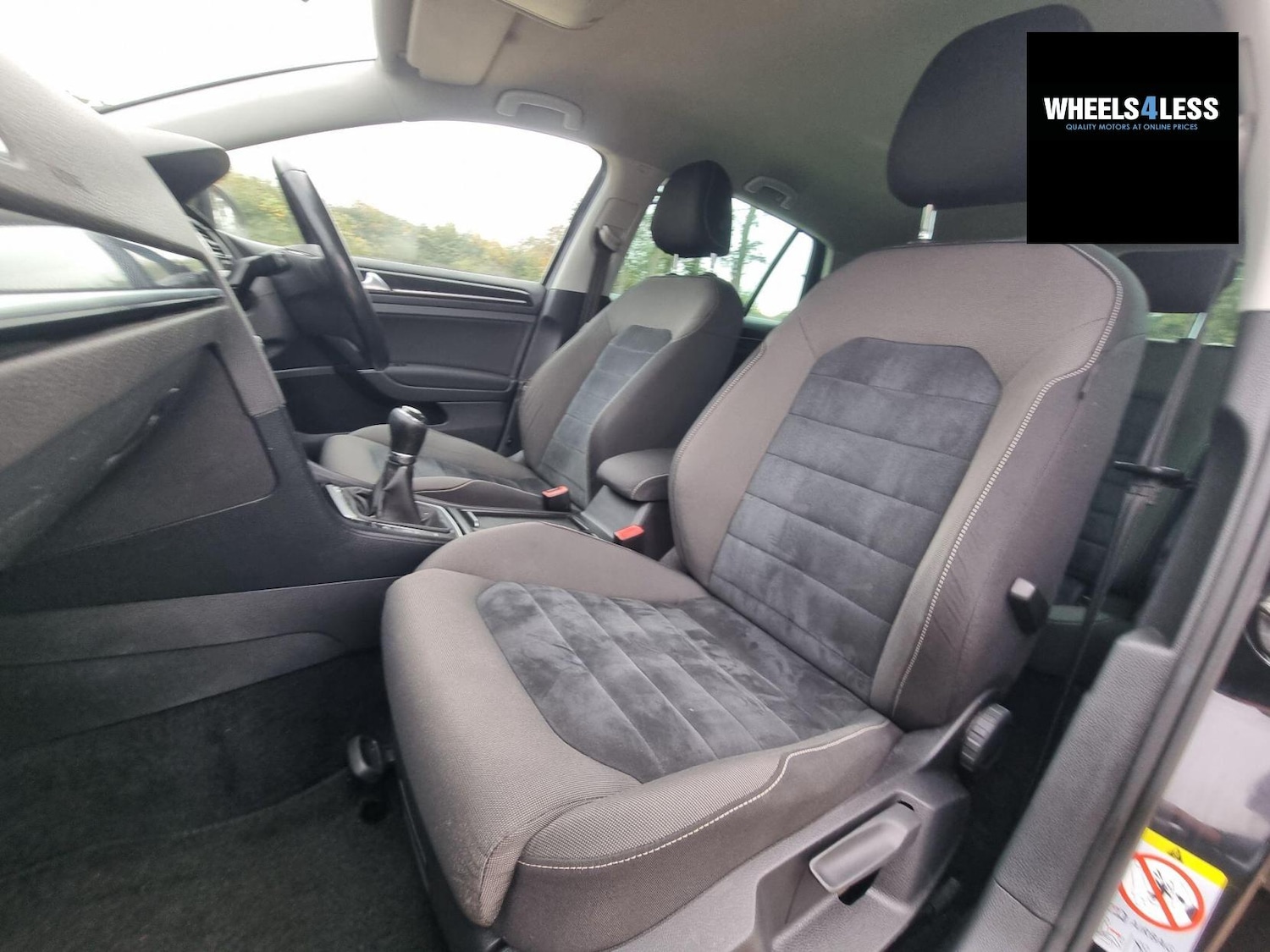 Used Volkswagen Golf 2014 for sale - 76384585: Photo 12