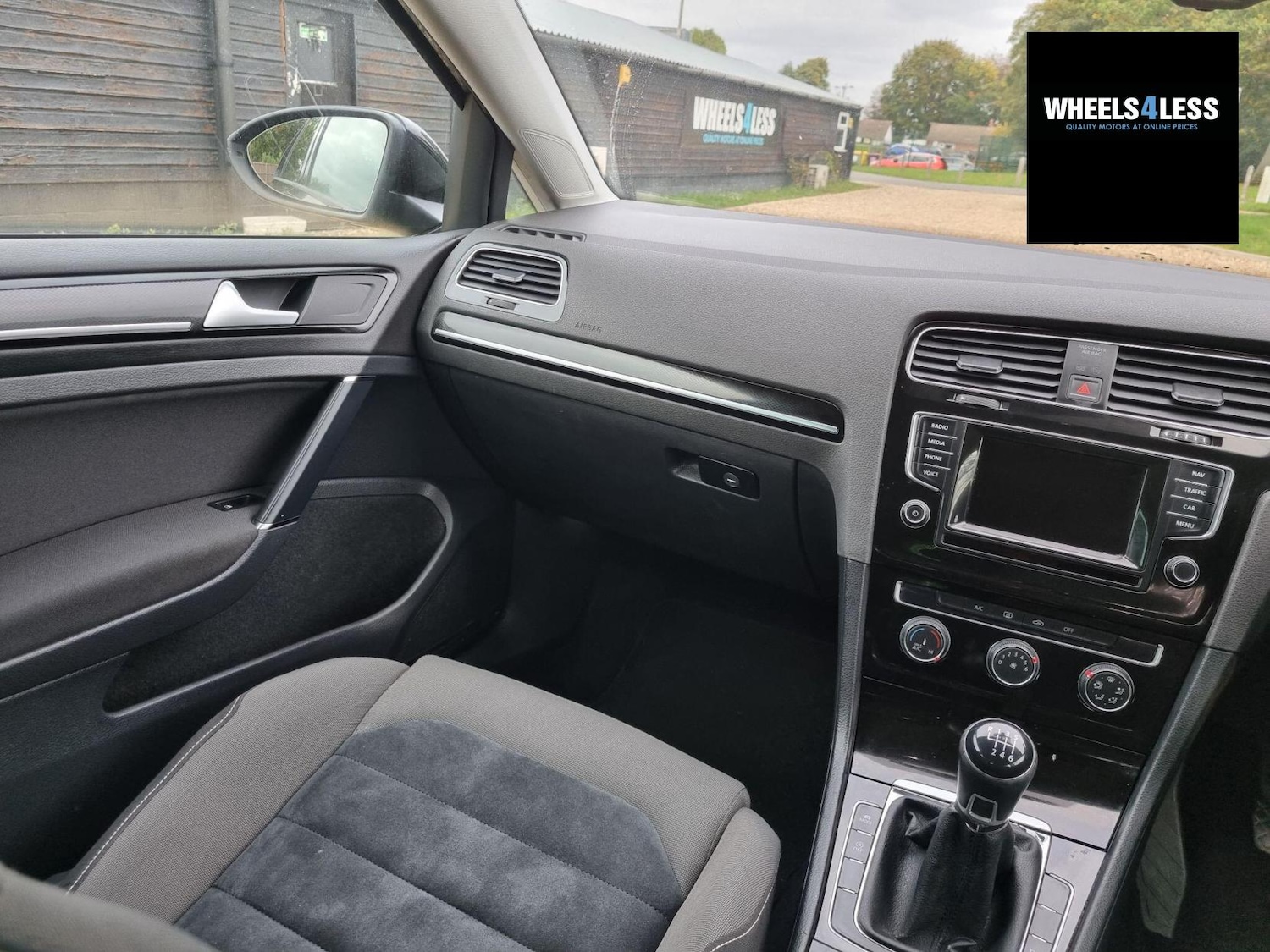 Used Volkswagen Golf 2014 for sale - 76384585: Photo 14