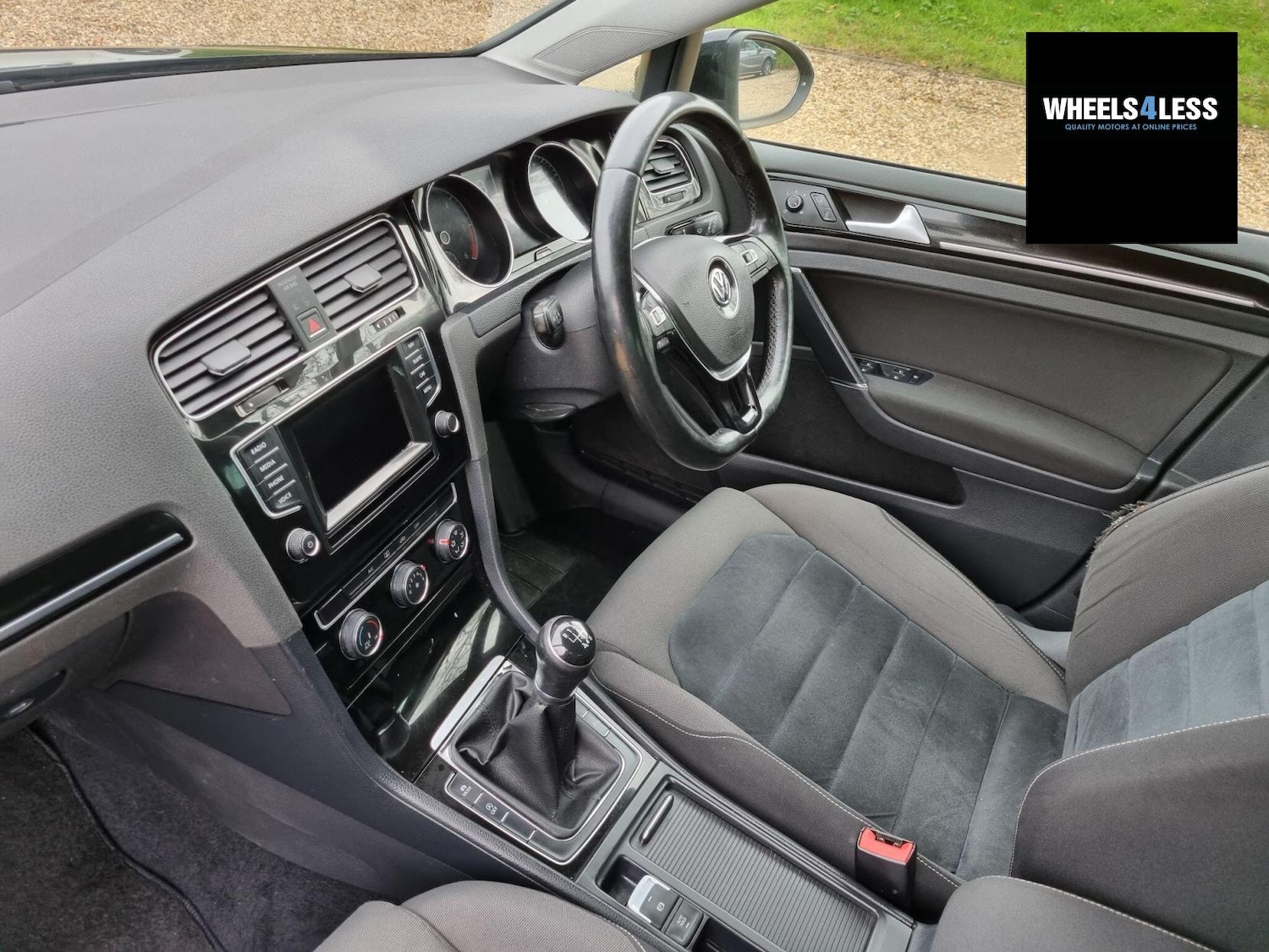 Used Volkswagen Golf 2014 for sale - 76384585: Photo 15