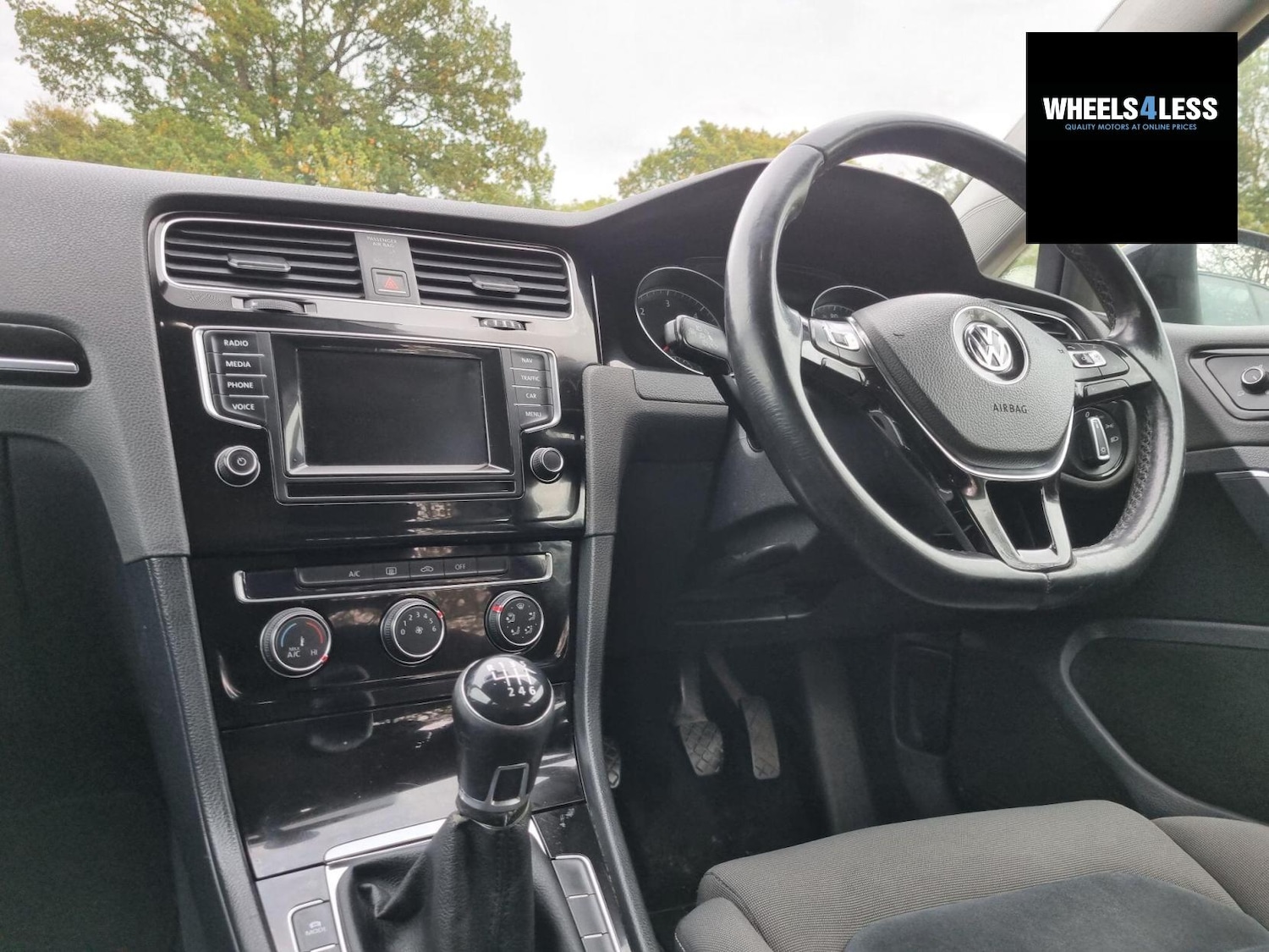 Used Volkswagen Golf 2014 for sale - 76384585: Photo 16