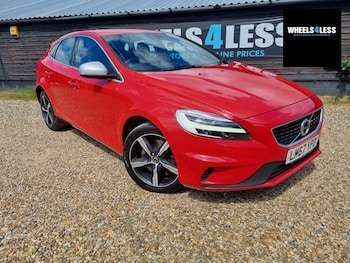 Used Volvo V40 2017 for sale - 78552630: Photo