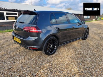 Used Volkswagen Golf 2015 for sale - 78478875: Photo