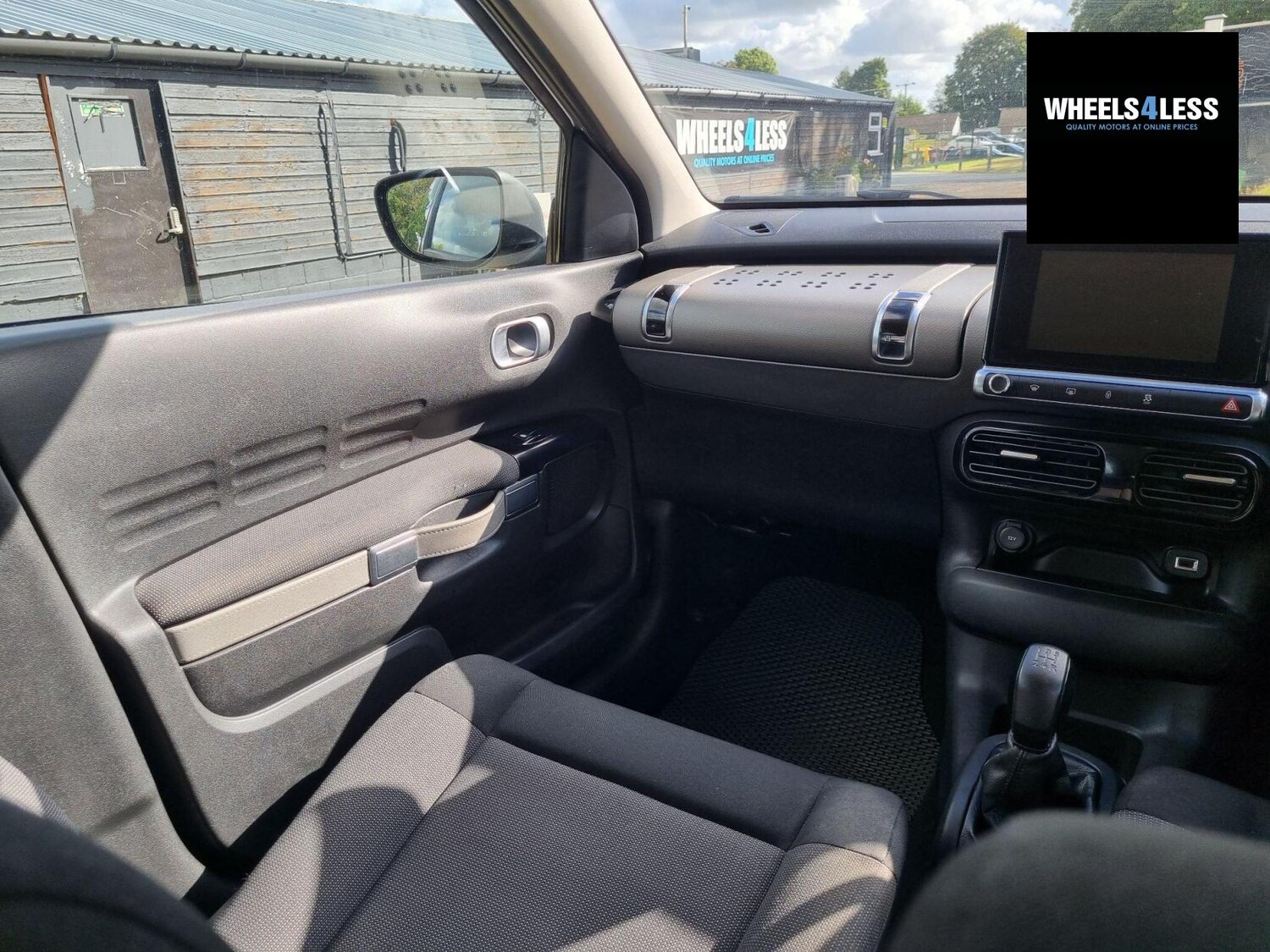 Used Citroen C4 Cactus 2016 for sale - 76384611: Photo 17