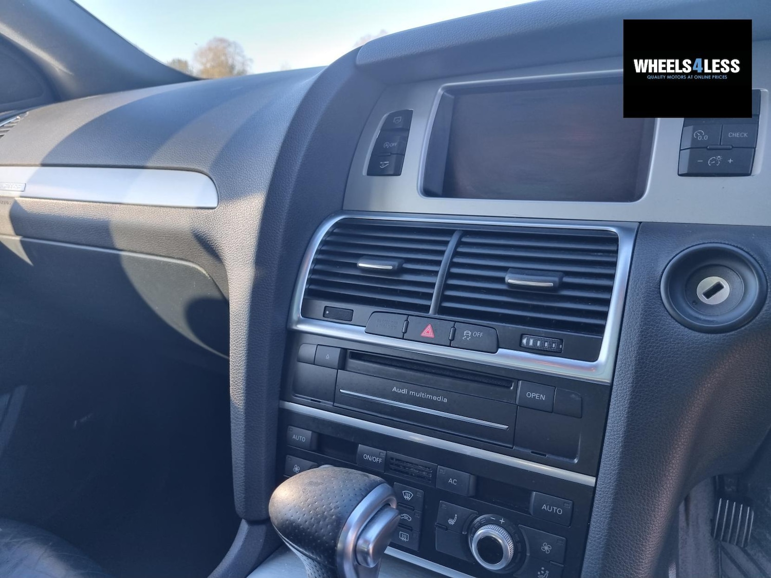 Used Audi Q7 2012 for sale - 76693292: Photo 22