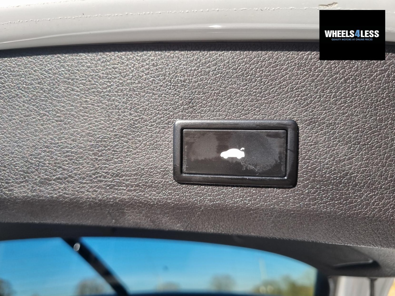 Used Audi Q7 2012 for sale - 76693292: Photo 30