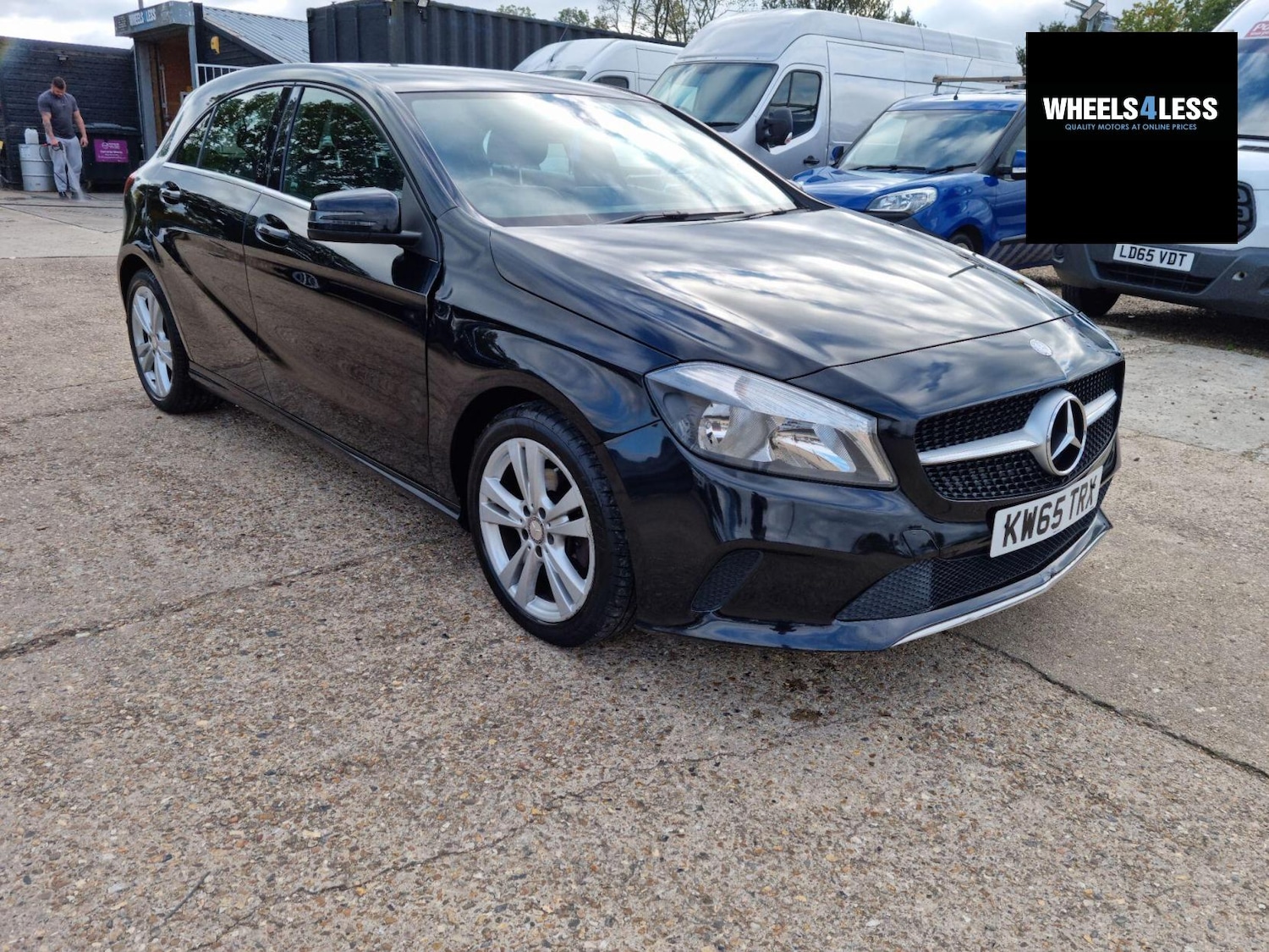 Used Mercedes-Benz A-Class 2016 for sale - 76384605: Photo 2