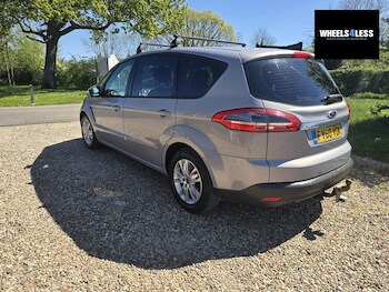 Used Ford S-Max 2010 for sale - 79407821: Photo