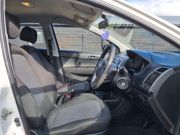 Used Hyundai i20 2014 for sale - 76226932: Photo 12