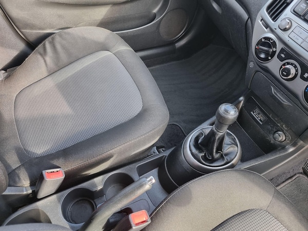 Used Hyundai i20 2014 for sale - 76226932: Photo 14