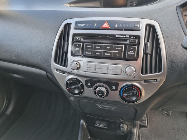 Used Hyundai i20 2014 for sale - 76226932: Photo 15