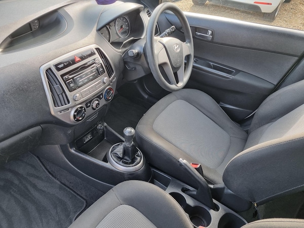 Used Hyundai i20 2014 for sale - 76226932: Photo 26