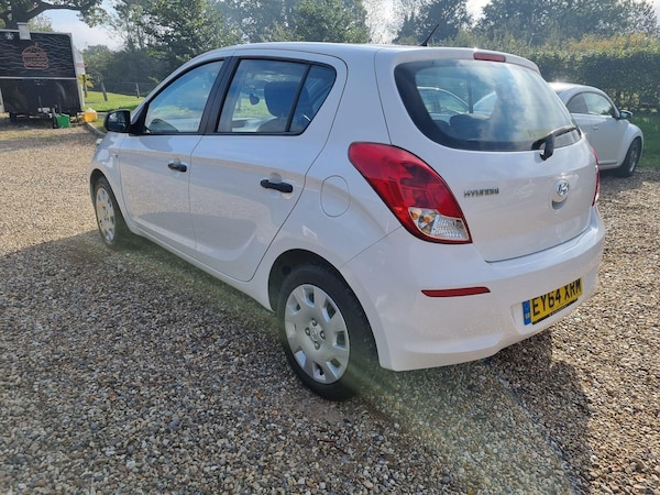 Used Hyundai i20 2014 for sale - 76226932: Photo 6
