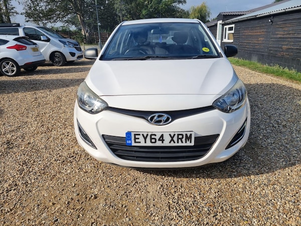 Used Hyundai i20 2014 for sale - 76226932: Photo 9
