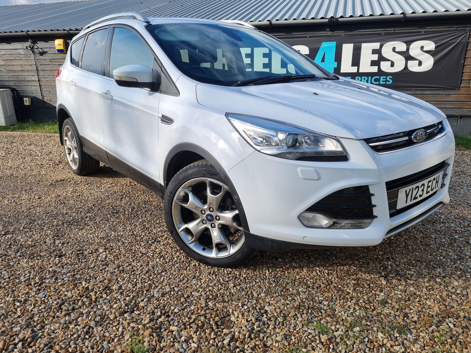Used Ford Kuga 2015 for sale - 76001116: Photo 1