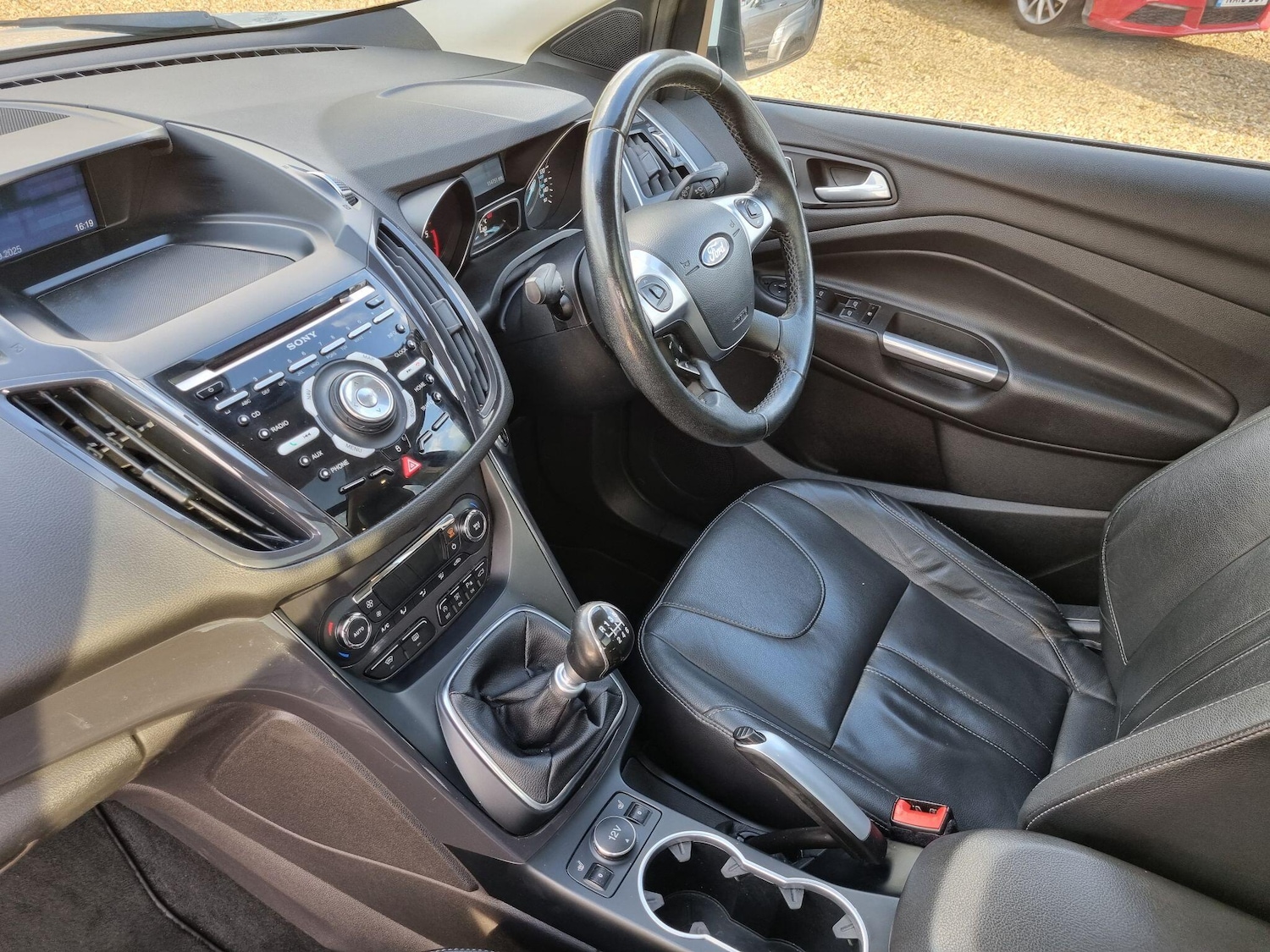 Used Ford Kuga 2015 for sale - 76001116: Photo 15