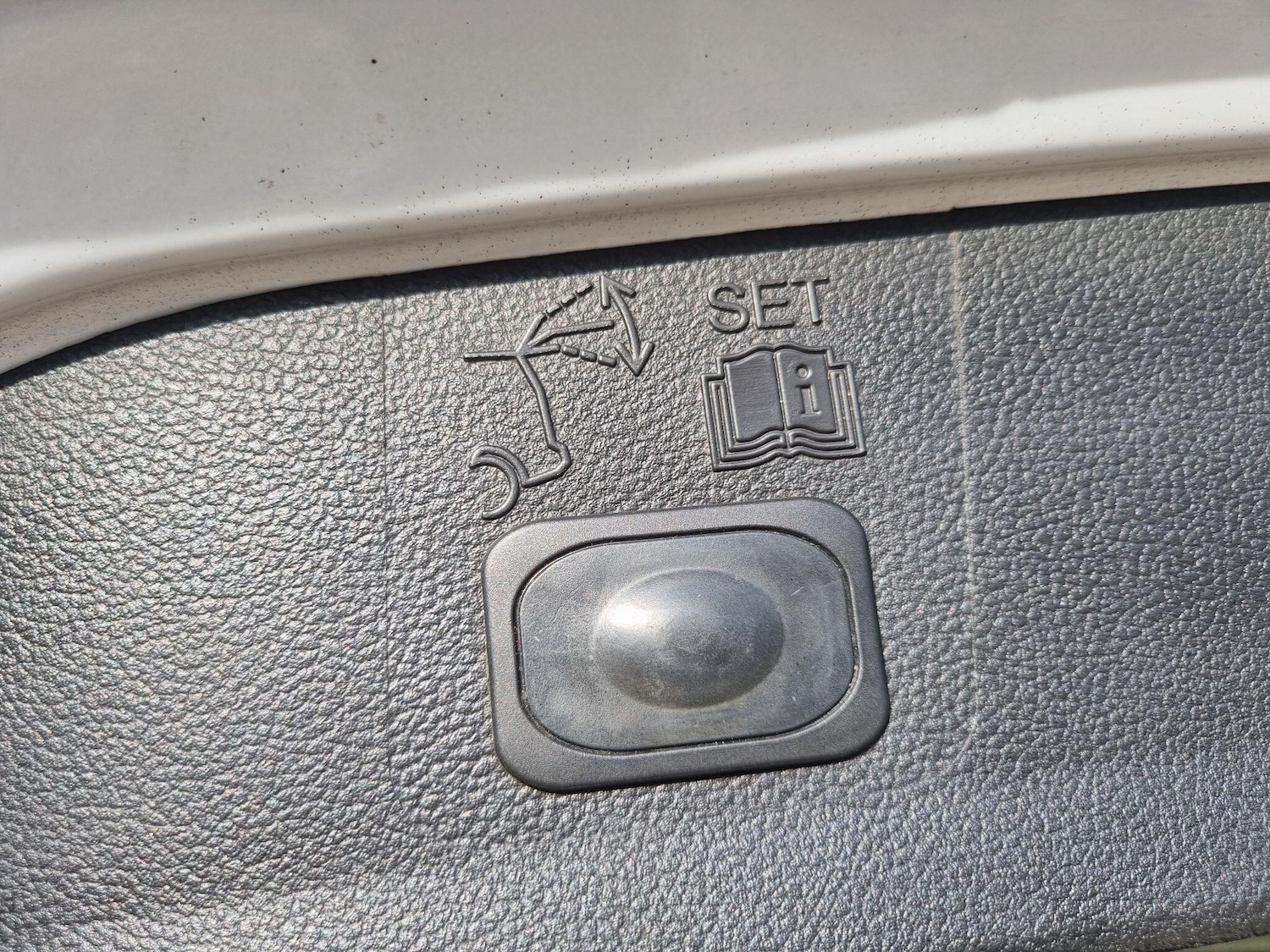 Used Ford Kuga 2015 for sale - 76001116: Photo 28