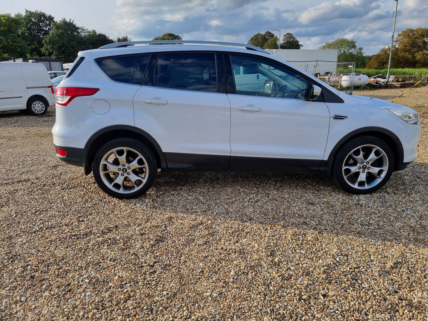 Used Ford Kuga 2015 for sale - 76001116: Photo 32