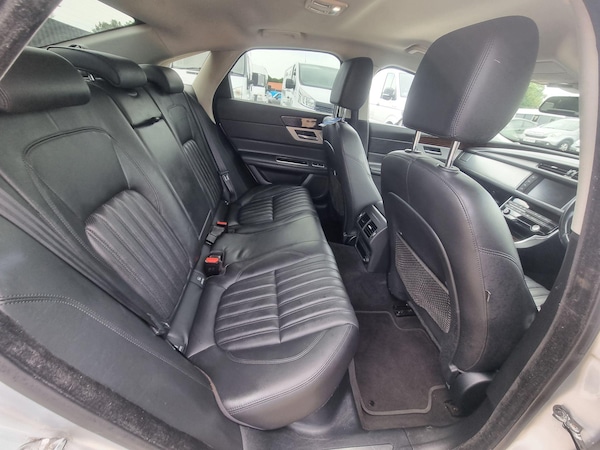 Used Jaguar XF 2016 for sale - 76239829: Photo 16