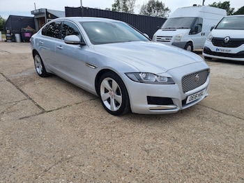 Used Jaguar XF 2016 for sale - 76239829: Photo 3