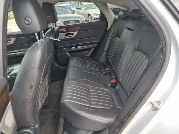 Used Jaguar XF 2016 for sale - 76239829: Photo 7