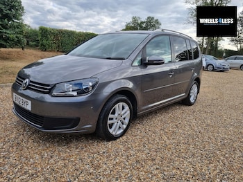 Used Volkswagen Touran 2012 for sale - 79552552: Photo