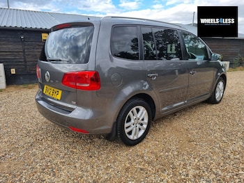 Used Volkswagen Touran 2012 for sale - 79552552: Photo