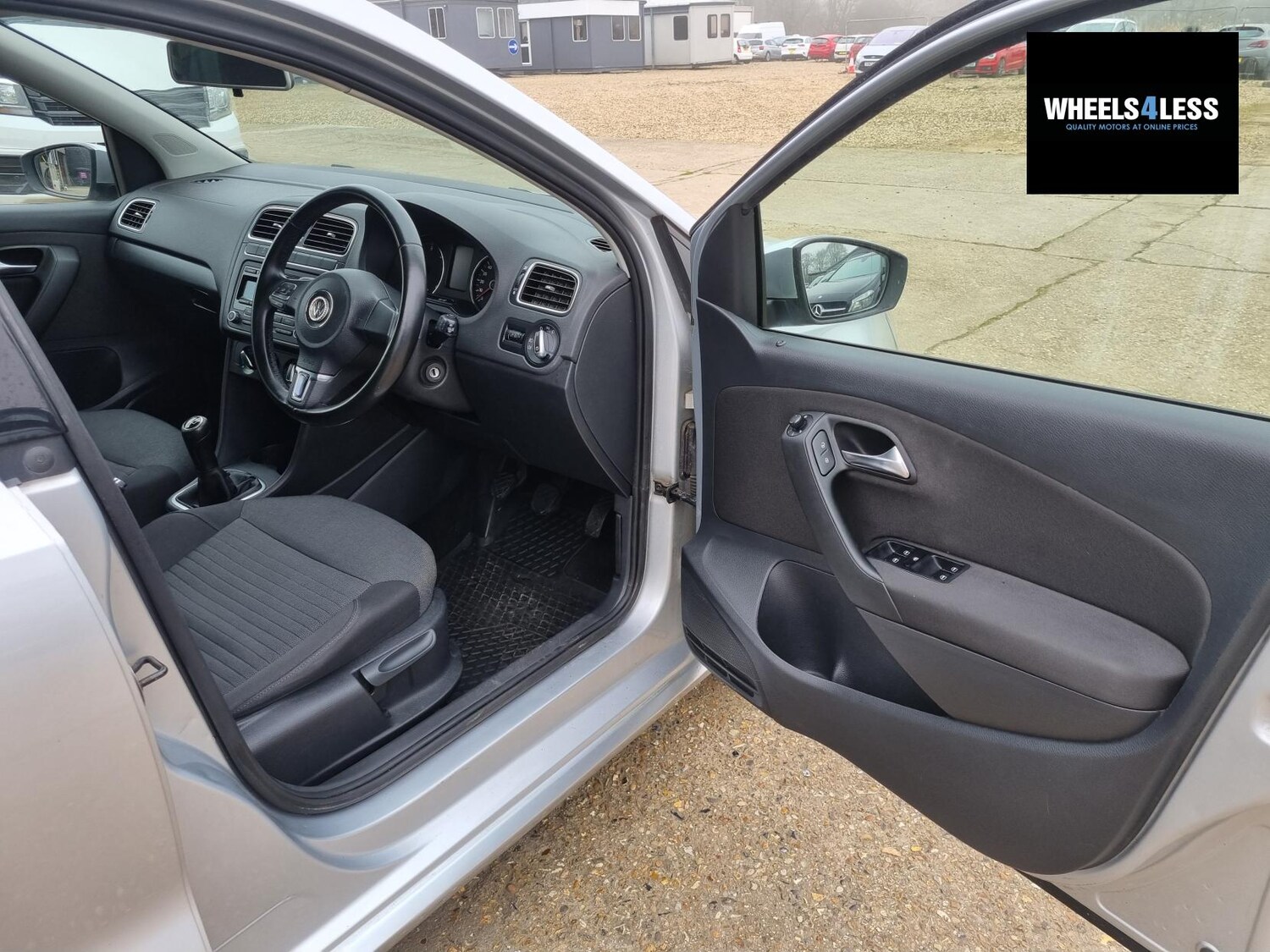 Used Volkswagen Polo 2011 for sale - 77746259: Photo 16