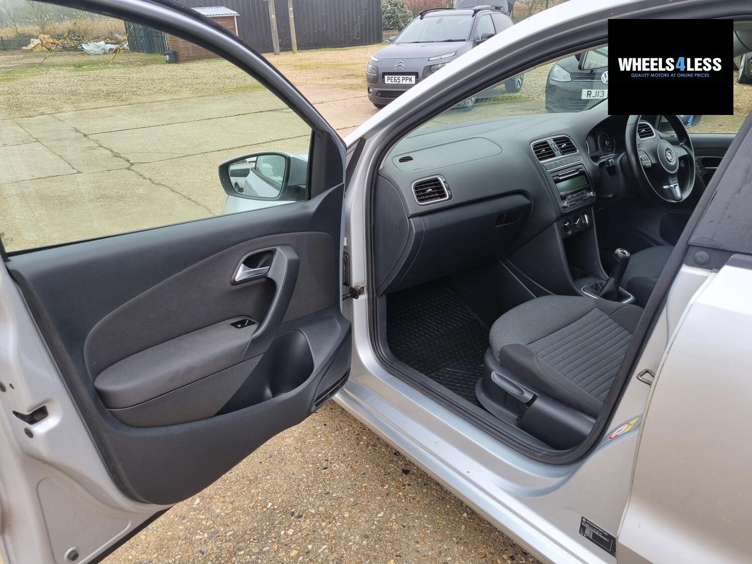 Used Volkswagen Polo 2011 for sale - 77746259: Photo 17