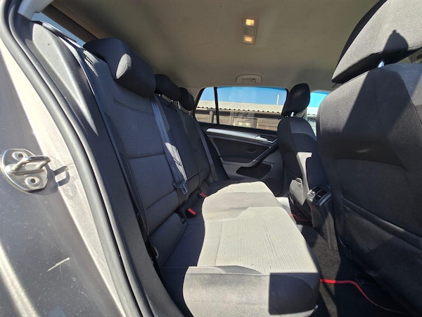 Used Volkswagen Golf 2014 for sale - 76001926: Photo 10