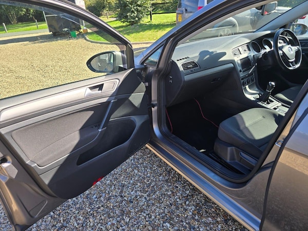 Used Volkswagen Golf 2014 for sale - 76001926: Photo 17