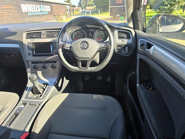 Used Volkswagen Golf 2014 for sale - 76001926: Photo 23
