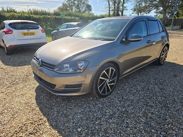 Used Volkswagen Golf 2014 for sale - 76001926: Photo 2