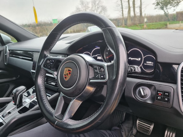 Used Porsche Cayenne 2018 for sale - 73191030: Photo 10