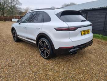 Used Porsche Cayenne 2018 for sale - 73191030: Photo