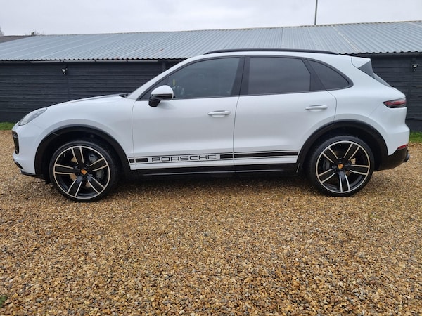 Used Porsche Cayenne 2018 for sale - 73191030: Photo 3