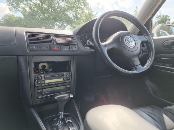 Used Volkswagen Golf 2003 for sale - 75431909: Photo 16