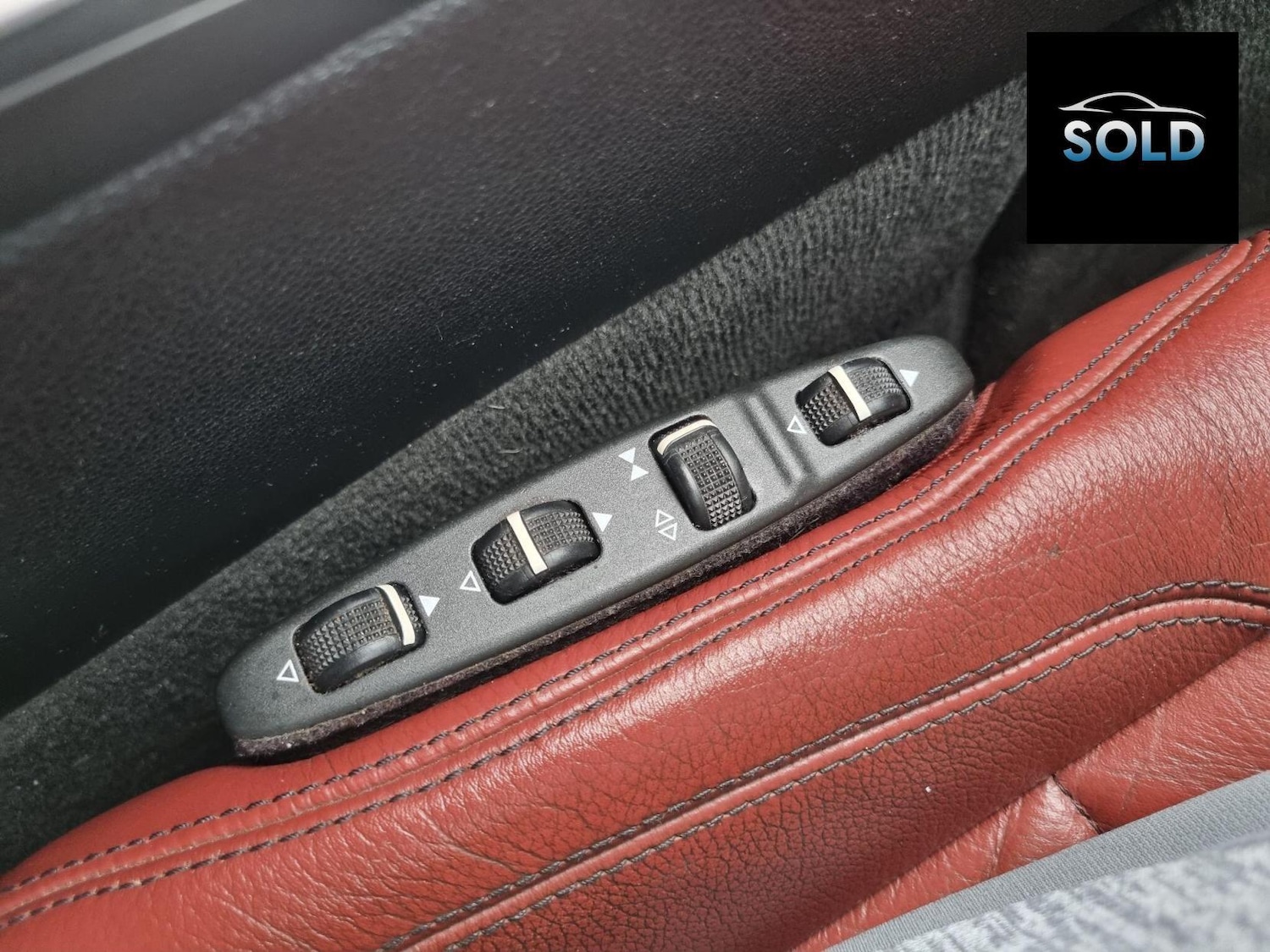 Used Mercedes-Benz E Class 2010 for sale - 76269703: Photo 21