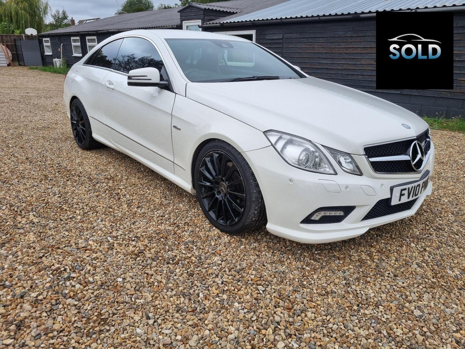 Used Mercedes-Benz E Class 2010 for sale - 76269703: Photo 26