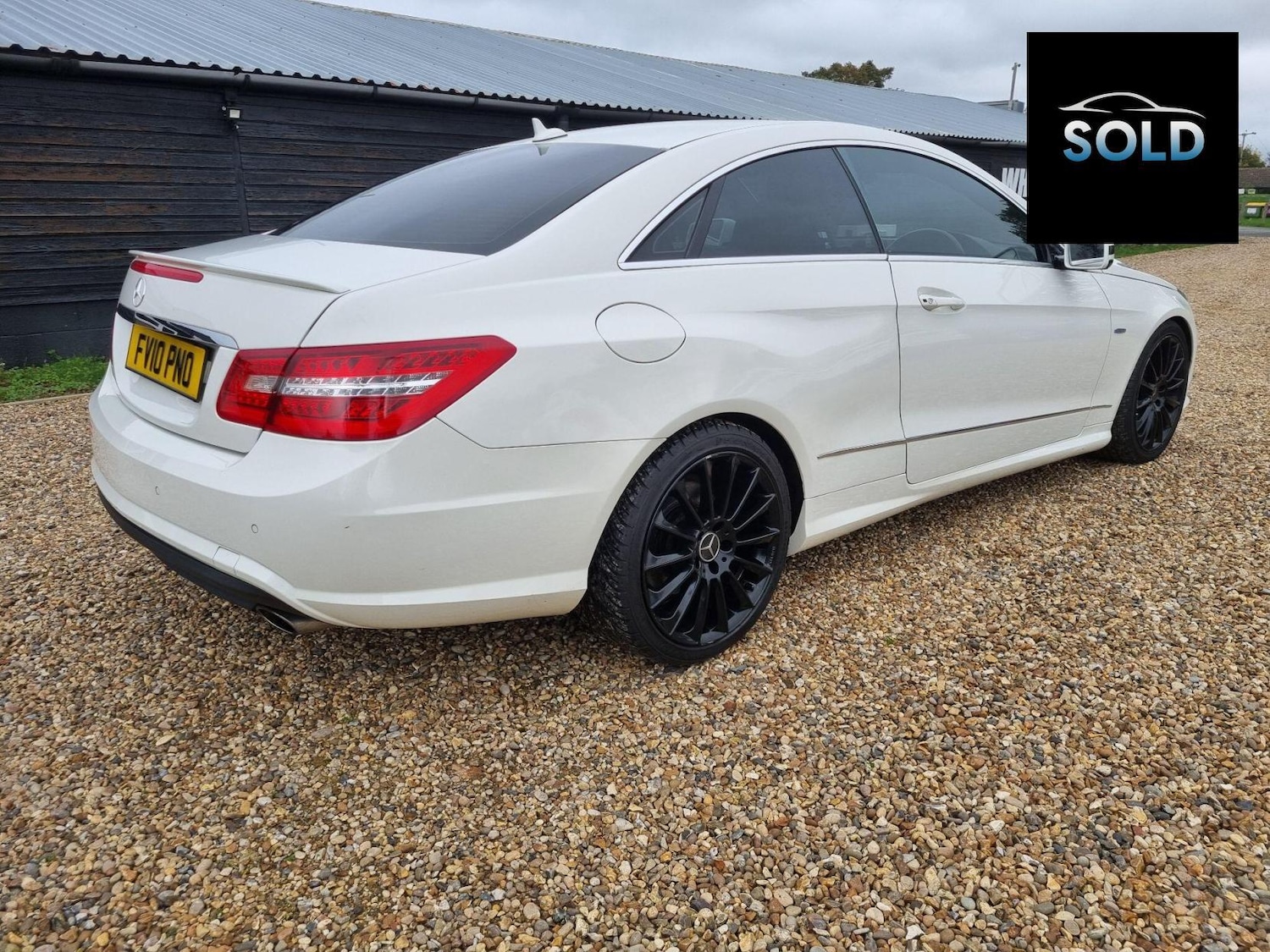 Used Mercedes-Benz E Class 2010 for sale - 76269703: Photo 3