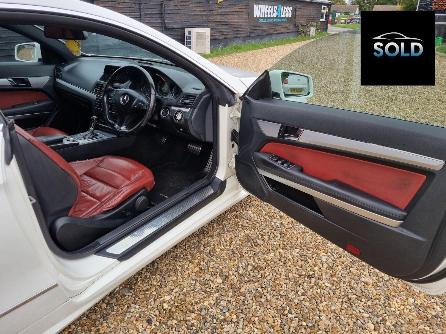 Used Mercedes-Benz E Class 2010 for sale - 76269703: Photo 9