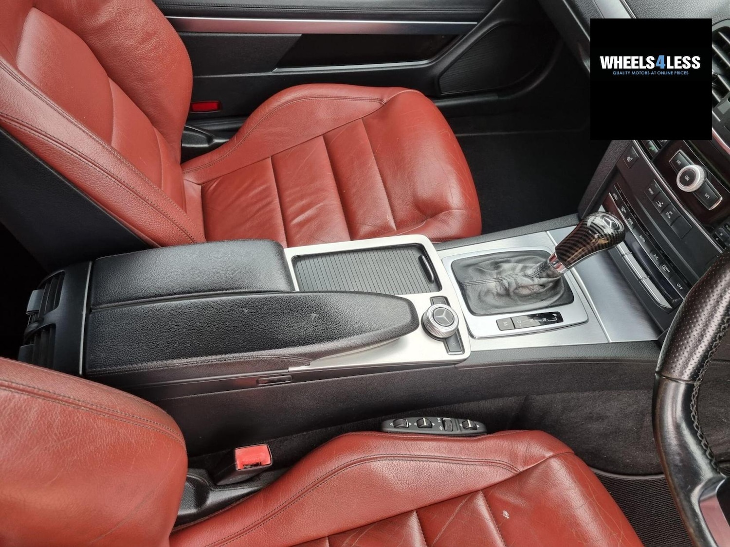 Used Mercedes-Benz E Class 2010 for sale - 76384591: Photo 16