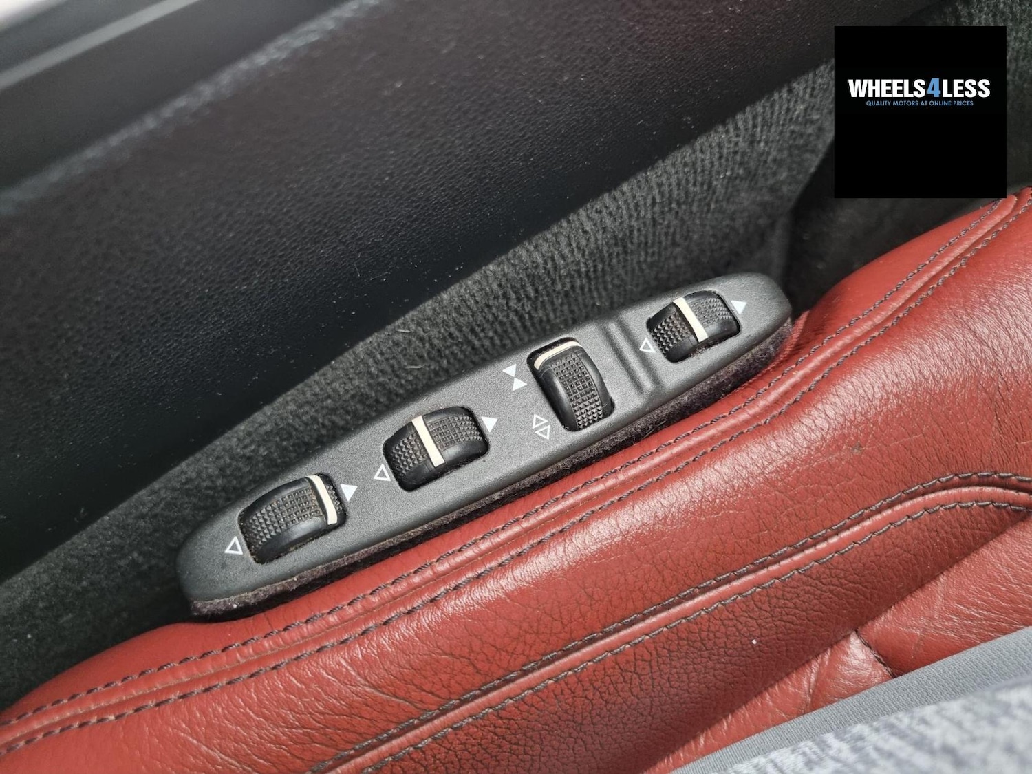 Used Mercedes-Benz E Class 2010 for sale - 76384591: Photo 21