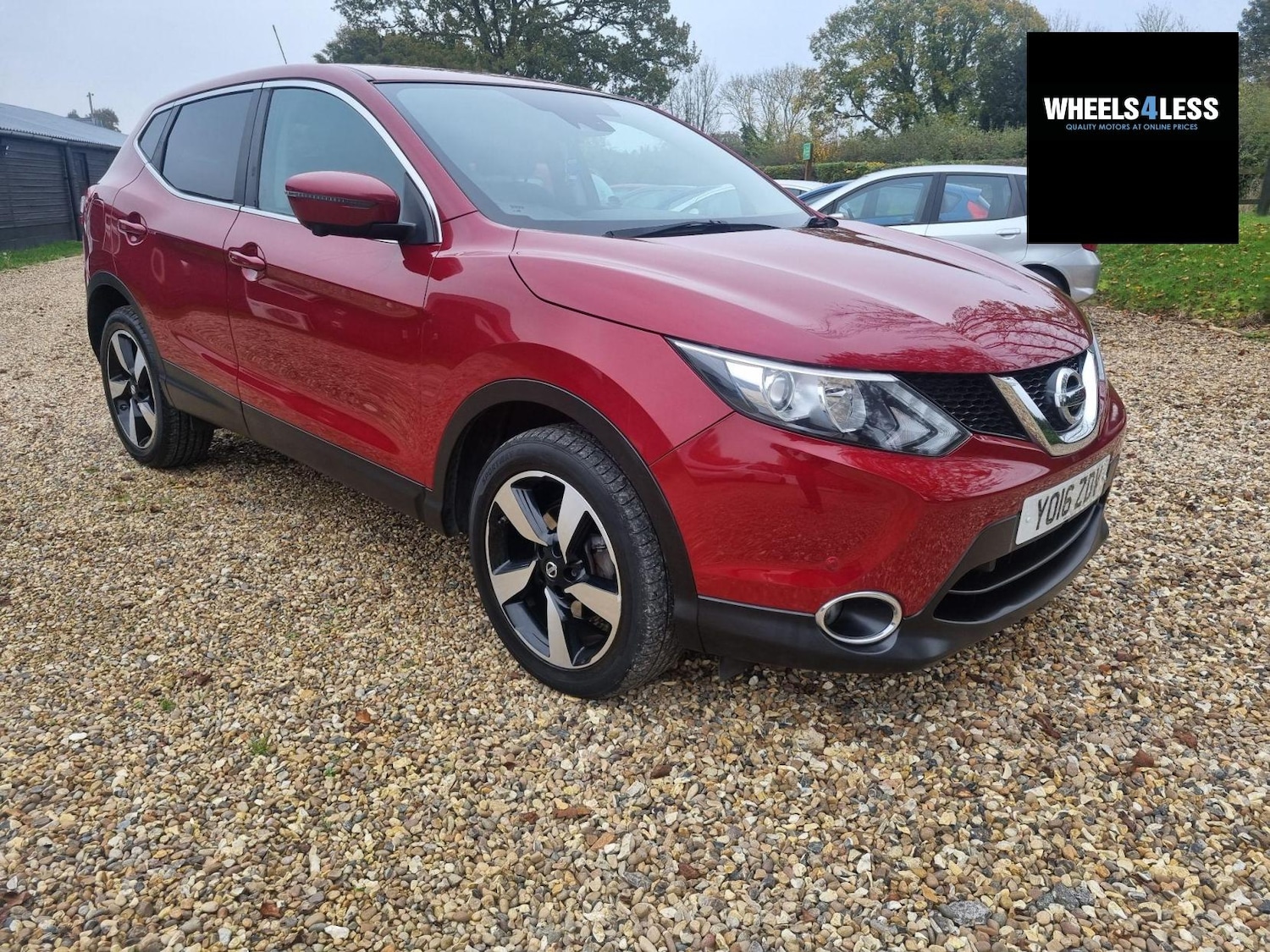 Used Nissan Qashqai 2016 for sale - 76384598: Photo 2