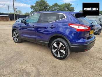Used Nissan Qashqai 2015 for sale - 79407885: Photo