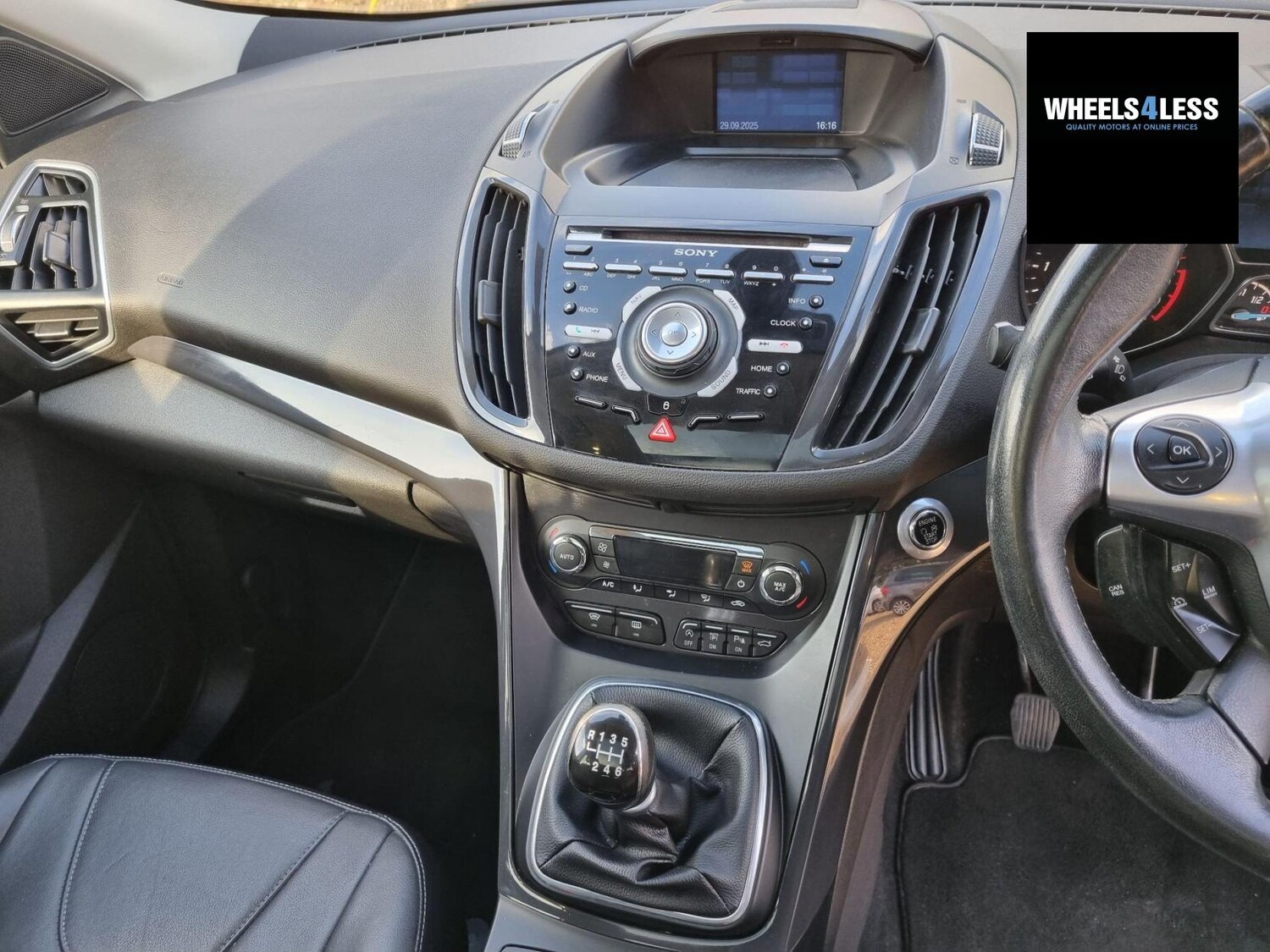 Used Ford Kuga 2015 for sale - 76384609: Photo 17