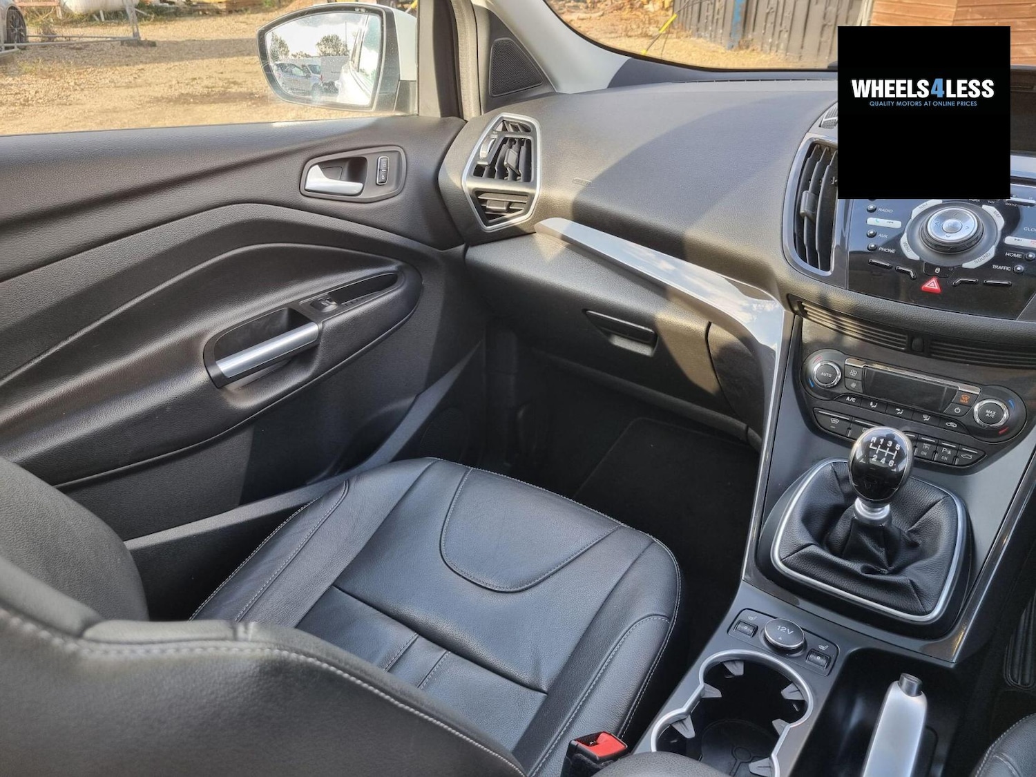 Used Ford Kuga 2015 for sale - 76384609: Photo 25