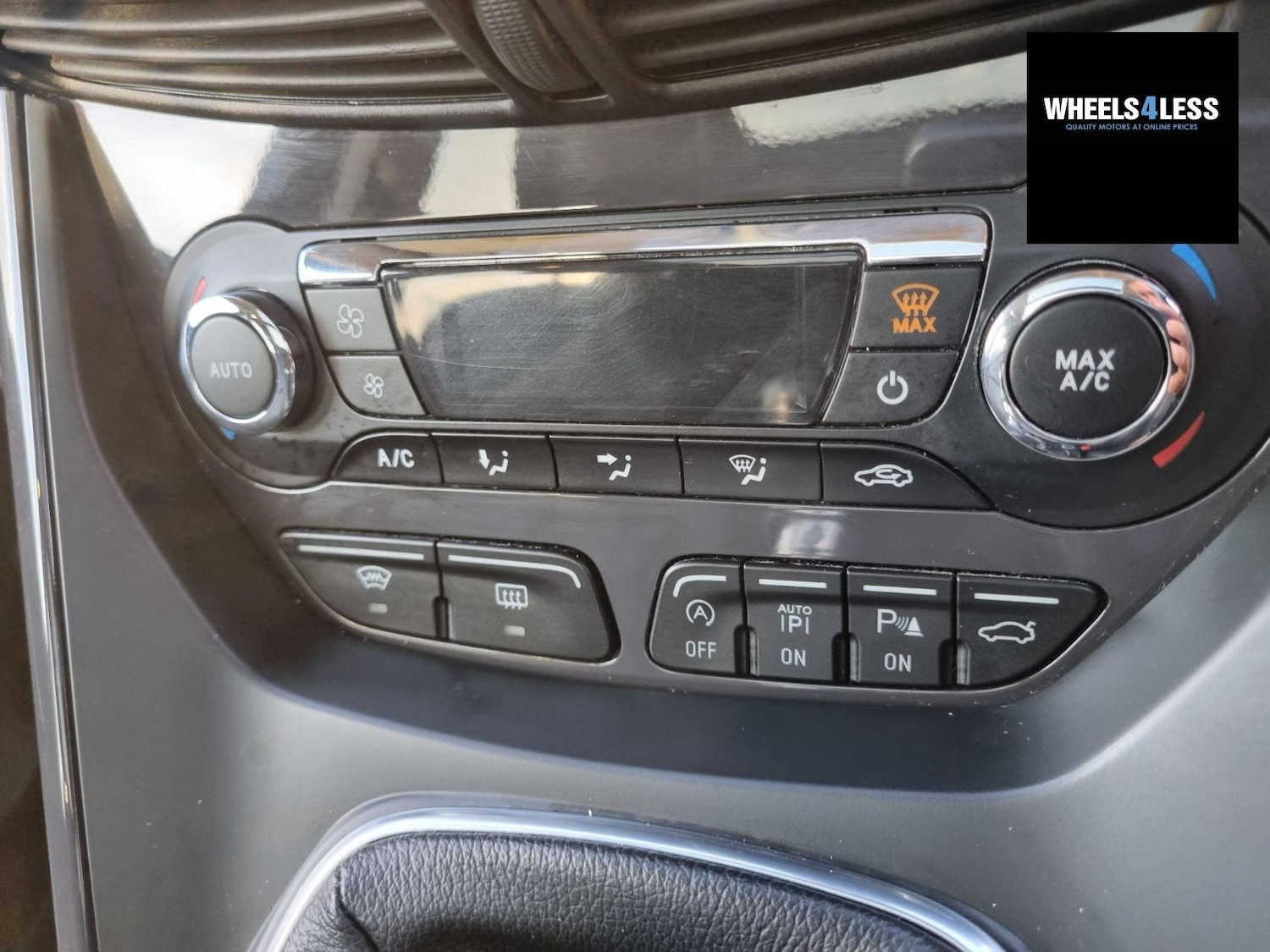 Used Ford Kuga 2015 for sale - 76384609: Photo 27