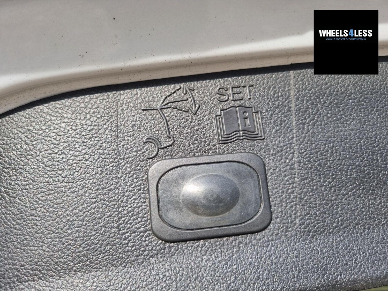 Used Ford Kuga 2015 for sale - 76384609: Photo 28