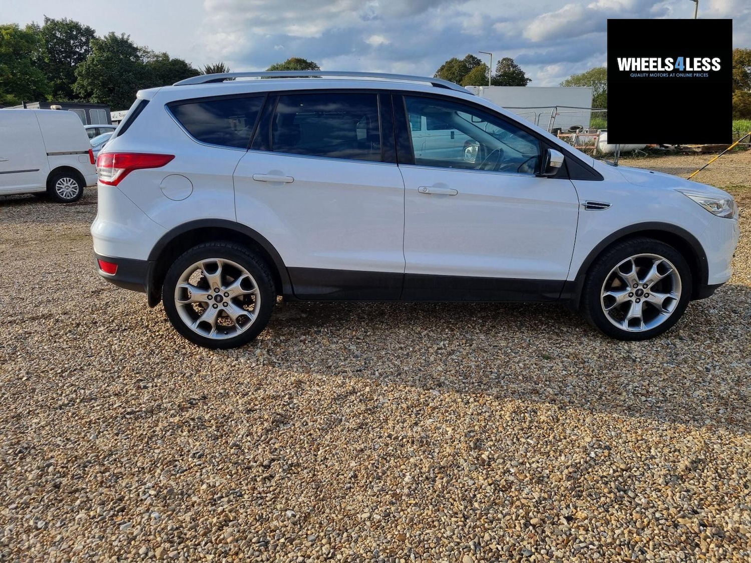 Used Ford Kuga 2015 for sale - 76384609: Photo 32