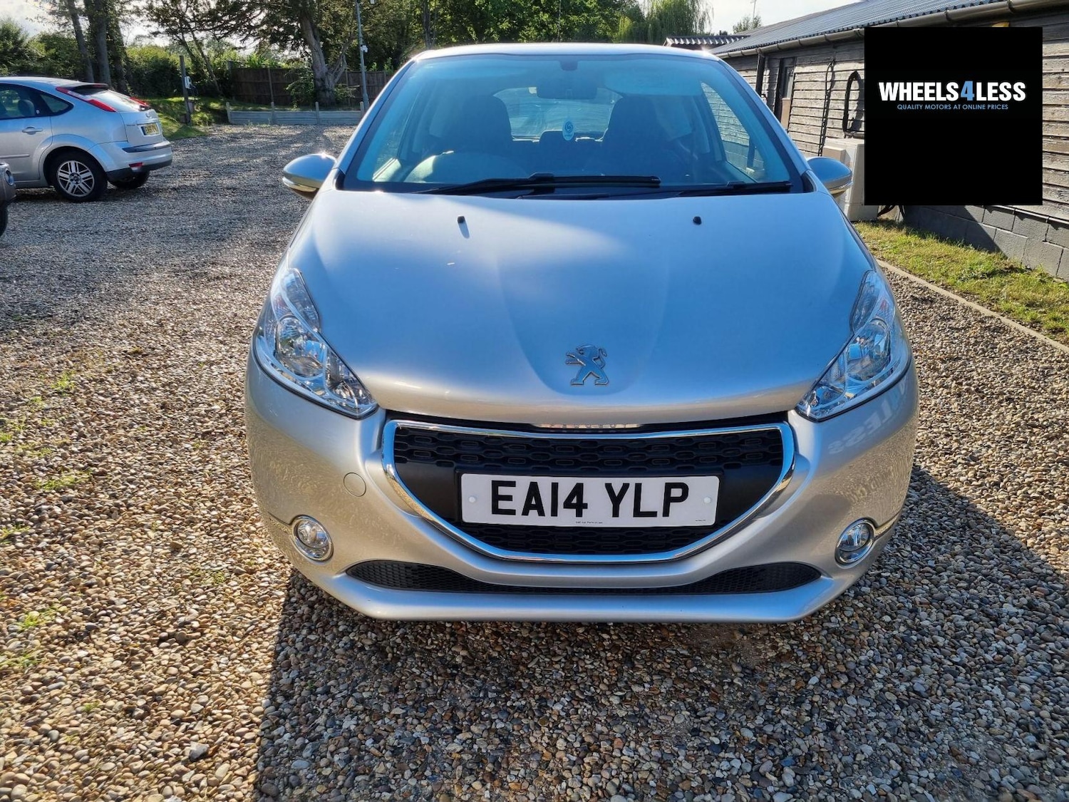 Used Peugeot 208 2014 for sale - 76384608: Photo 7